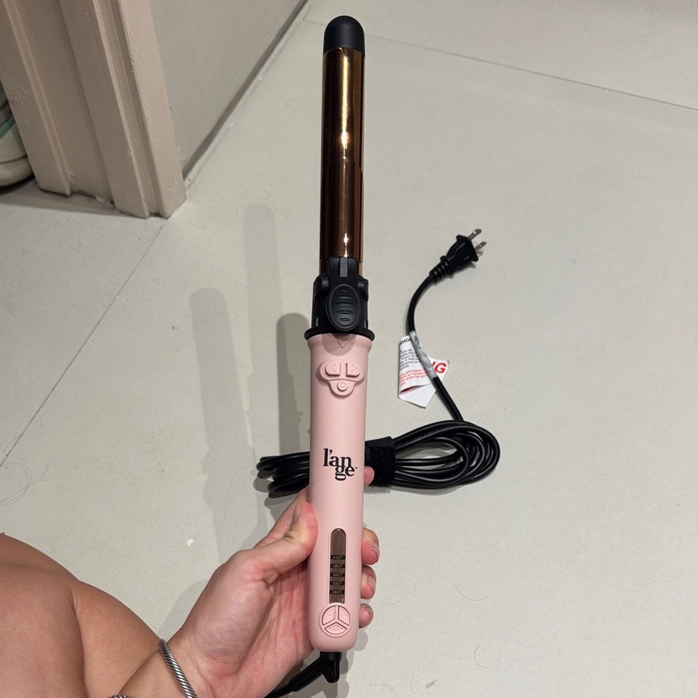 NWOT Rotating Curling Wand